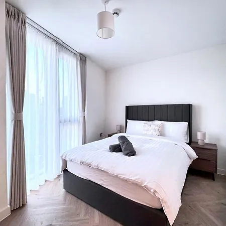 Skyline View In Centre - South Apt129 *